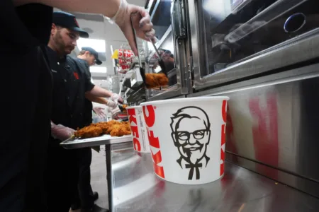 Texas KFC opens to test ideas for reclaiming chicken crown